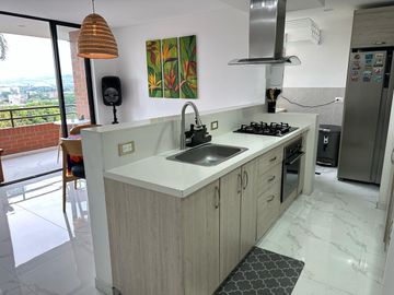 MODERNO Y ACOGEDOR
