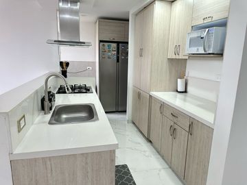 MODERNO Y ACOGEDOR