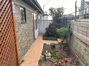 SE VENDE PROPIEDAD EN LLOLLEO, SAN ANTONIO