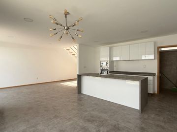 CASA EN VENTA EN LA CARCAÑA MOMOXPAN ATRAS DE CENTRO COMERCIAL LA EXPLANADA
