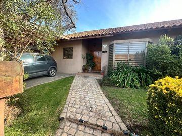 Se vende hermosa casa en El Polo, Machali