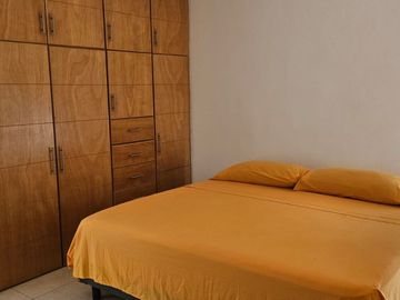 VENTA CASA CON DOBLE ALTURA EN LA SALA , SOTANO MAS 3 REC MAS ESTUDIO Y SALA DE TV
