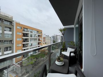 MIRAFLORES VENTA MODERNO DEPARTAMENTO