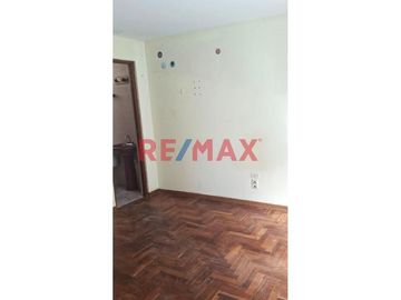 Casa Tipo Departamento De 120 M² En Cercado De Lima