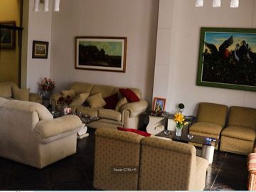 AMPLIA CASA EN VENTA – URB. MIRAFLORES - CASTILLA - PIURA