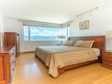 DEPARTAMENTO DE VENTA CUMBAYA CERCA A MIRAVALLE