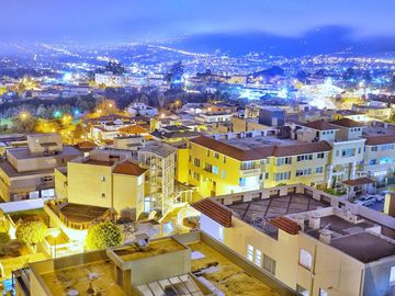 DEPARTAMENTO DE VENTA CUMBAYA CERCA A MIRAVALLE