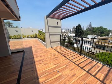 Venta dpto Dúplex de estreno en la Aurora, con gran terraza