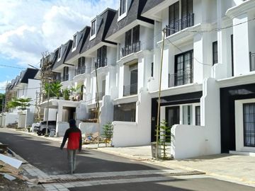 Rumah Mewah Murah Strategis Di Bintaro Jakarta Selatan, Perumahan Bebas Banjir