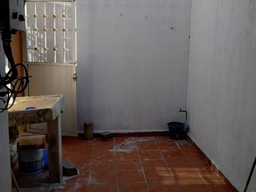 CASA VENTA DE UN PISO COLONIA PIRAMIDES CORREGIDORA
