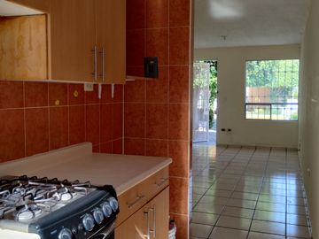 CASA VENTA DE UN PISO COLONIA PIRAMIDES CORREGIDORA