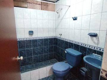DEPARTAMENTO A 2 CUADRAS DEL MERCADO COVIDA