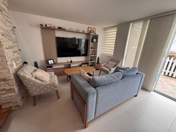 VENDO BELLÍSIMA CASA EN CONJUNTO CERRADO EN LA FLORIDA DE 105 m2.