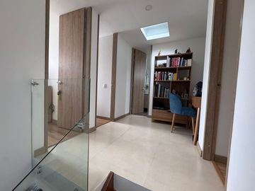 VENDO BELLÍSIMA CASA EN CONJUNTO CERRADO EN LA FLORIDA DE 105 m2.