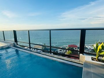 Suite de 46 m2 en Edificio Puerto Banús, cerca al mar.