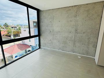 Suite de 46 m2 en Edificio Puerto Banús, cerca al mar.