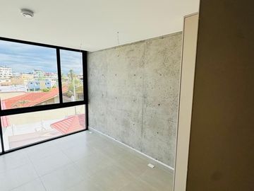 Suite de 46 m2 en Edificio Puerto Banús, cerca al mar.
