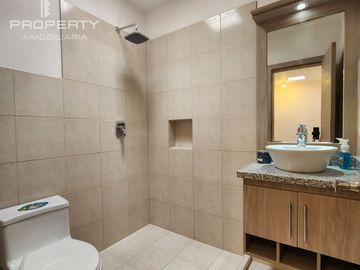 Casas Crédito VIP ESQUINERAS 3 dormitorios 2 parqueaderos terraza y jardín Conocoto VENTA EN PLANOS