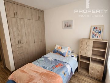 Casas Crédito VIP ESQUINERAS 3 dormitorios 2 parqueaderos terraza y jardín Conocoto VENTA EN PLANOS