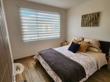 Casas Crédito VIP ESQUINERAS 3 dormitorios 2 parqueaderos terraza y jardín Conocoto VENTA EN PLANOS