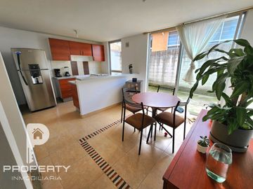 Casa ESQUINERA en venta 3 dormitorios La Moya Conocoto Valle de los Chillos Crédito BIESS
