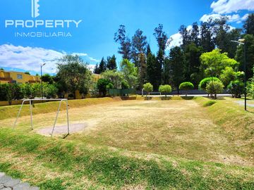 Casas Crédito VIP a 5 minutos de El Triángulo. Valle de los Chillos. 3 dormitorios, jardín y terraza