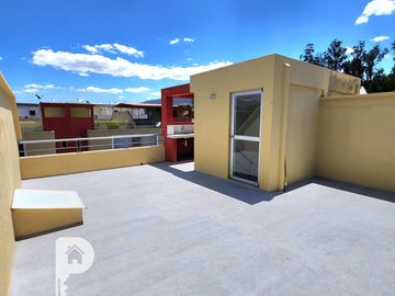 Casas Crédito VIP a 5 minutos de El Triángulo. Valle de los Chillos. 3 dormitorios, jardín y terraza