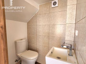 REMATO Casa 3 dormitorios 2 parqueaderos Cashapamba Valle de los Chillos OPORTUNIDAD