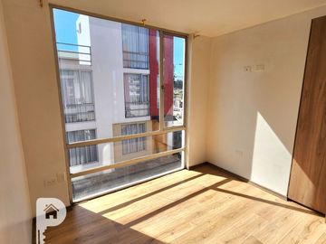 REMATO Casa 3 dormitorios 2 parqueaderos Cashapamba Valle de los Chillos OPORTUNIDAD
