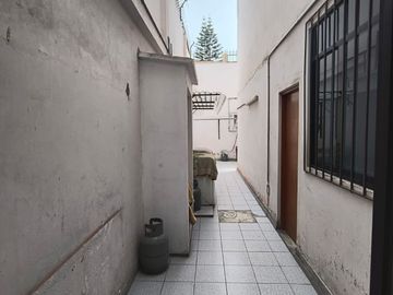VENTA DE CASA EN ZONA RESIDENCIAL DE PUEBLO LIBRE…