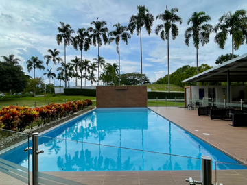 Extraordinario apartamento en Reservas del Campestre con vista al bosque nativo. Club Campestre. Cerritos. Pereira - Colombia.