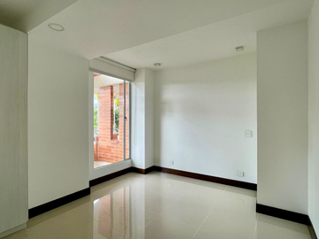Extraordinario apartamento en Reservas del Campestre con vista al bosque nativo. Club Campestre. Cerritos. Pereira - Colombia.