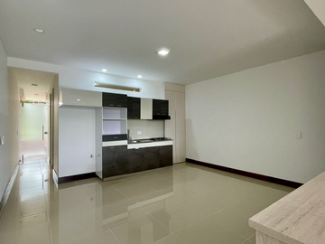 Extraordinario apartamento en Reservas del Campestre con vista al bosque nativo. Club Campestre. Cerritos. Pereira - Colombia.
