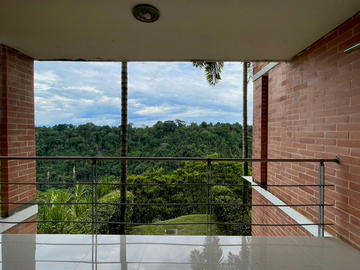 Extraordinario apartamento en Reservas del Campestre con vista al bosque nativo. Club Campestre. Cerritos. Pereira - Colombia.
