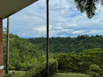 Extraordinario apartamento en Reservas del Campestre con vista al bosque nativo. Club Campestre. Cerritos. Pereira - Colombia.