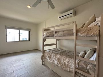 Casa con alberca, cenote, casa club, en venta, Allegranza Playa del Carmen