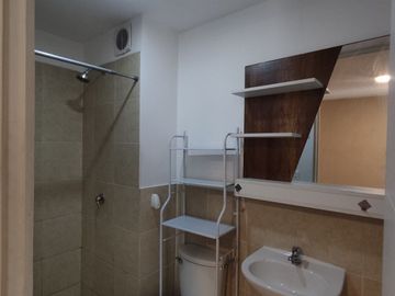 AMPLIO DEPARTAMENTO EN ALQUILER EN CONDOMINIO EN SMP Máximo