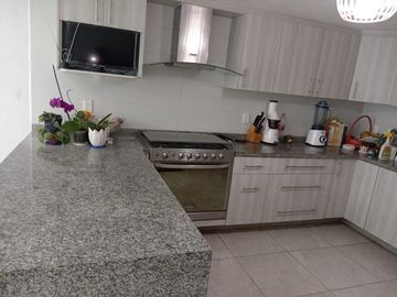 VENTA CASA EN CIUDAD SATÉLITE, NAUCALPAN DE JUÁREZ