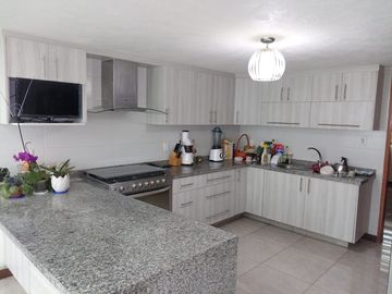 VENTA CASA EN CIUDAD SATÉLITE, NAUCALPAN DE JUÁREZ