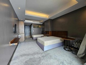FOR SALE FULLY FURNISHED CONDO UNIT IN THE REEF LAPULAPU CITY