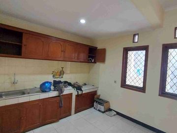 rumah 2lantai shm sangat terawat di turangga buahbatu bandung