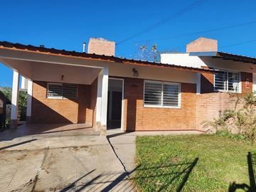 VENTA CASA CARLOS PAZ