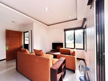 Resale 3 Bedrooms House with Big Garden in Liloan