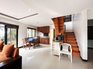 Resale 3 Bedrooms House with Big Garden in Liloan