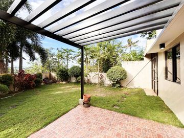 Resale 3 Bedrooms House with Big Garden in Liloan