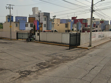 CASA DE RECUPERACIÓN BANCARIA EN CDA SAN LORENZO, COL. EX HACIENDA SAN FELIPE 2 SECC, COACALCO, EDO MEX. ¡NO SE ACEPTAN CRÉDITOS!