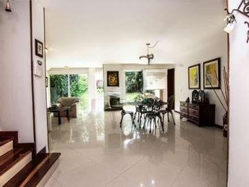 VENTA CASA EN CONDOMINIO ¡Descubre el hogar de tus sueños en el exclusivo oeste de Cali! 🌟