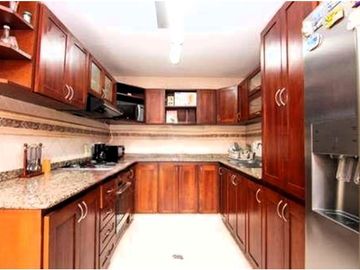 VENTA CASA EN CONDOMINIO ¡Descubre el hogar de tus sueños en el exclusivo oeste de Cali! 🌟