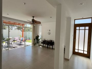 Gran Oportunidad De Venta – Casa De Campo Moderna En Alto Prado, La Angostura – Ica