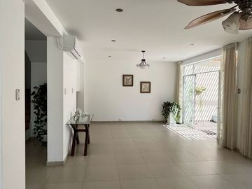Gran Oportunidad De Venta – Casa De Campo Moderna En Alto Prado, La Angostura – Ica